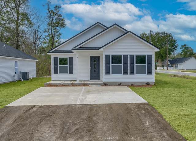 Property at 34 Lake Ellen Dr, Wakulla, FL 32327, 3 beds, 2 baths