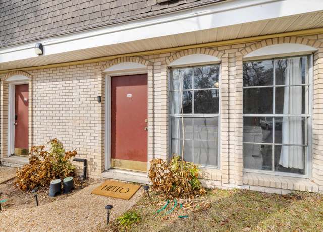 Property at 2020 Continental Ave #144, Tallahassee, FL 32304, 2 beds, 1.5 baths