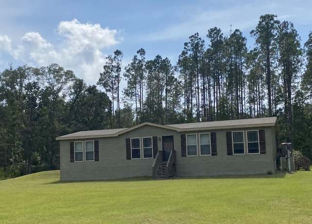 Property at 3180 SW 661st St, Steinhatchee, FL 32359, 3 beds, 2 baths