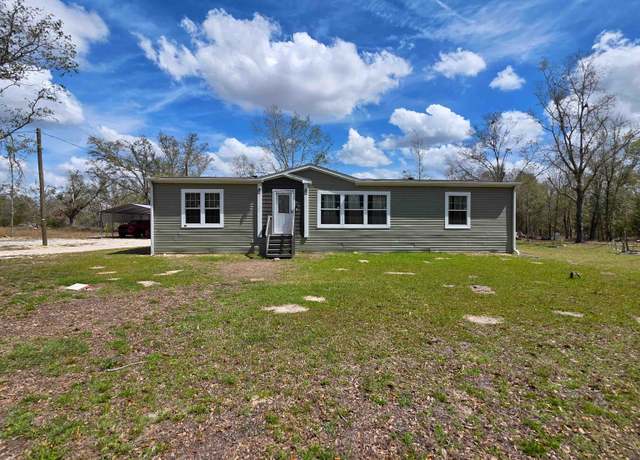 Property at 804 SE Thomas Way, Lee, FL 32059, 3 beds, 2 baths