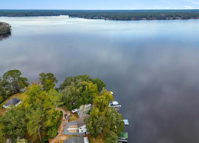 Property at 3842 Edgewater Dr, Tallahassee, FL 32310, 3 beds, 2 baths