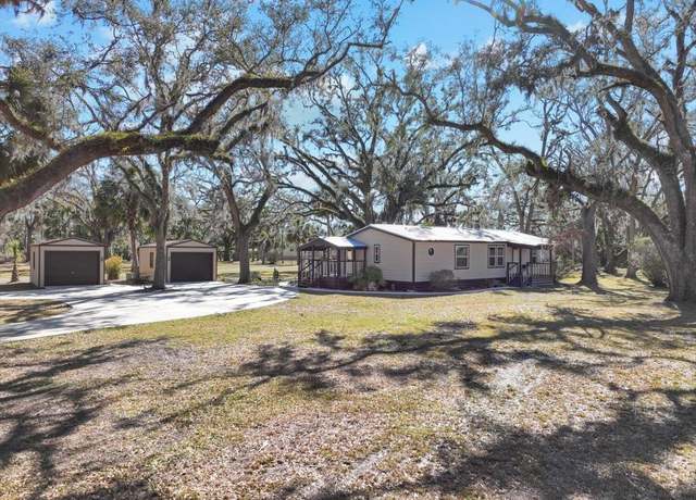 Property at 1633 James Carlton Rd, Perry, FL, 6 beds, 4 baths