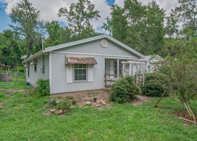 Property at 194 Jean Dr, Crawfordville, FL 32327, 2 beds, 1 bath