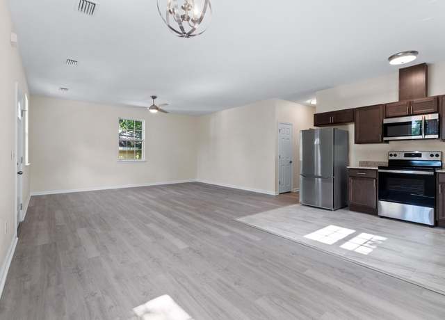 Property at 818 Floral St, Tallahassee, FL 32310, 3 beds, 2 baths