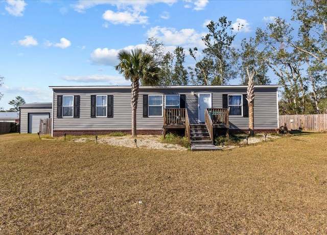 Property at 517 NE Hwy 51, Steinhatchee, FL 32359, 3 beds, 2 baths
