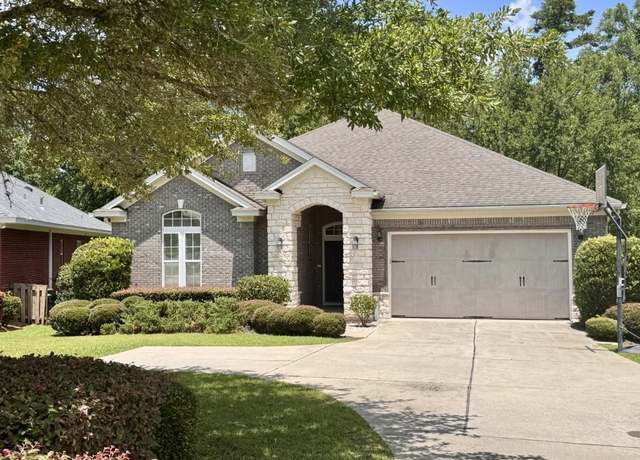 Property at 5672 Burnside Cir, Tallahassee, FL 32312, 3 beds, 2 baths