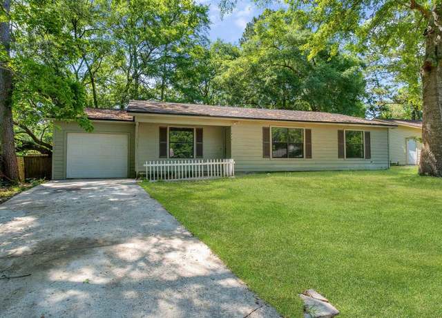 Property at 1414 Abbeywood Ln, Tallahassee, FL 32303, 3 beds, 2 baths