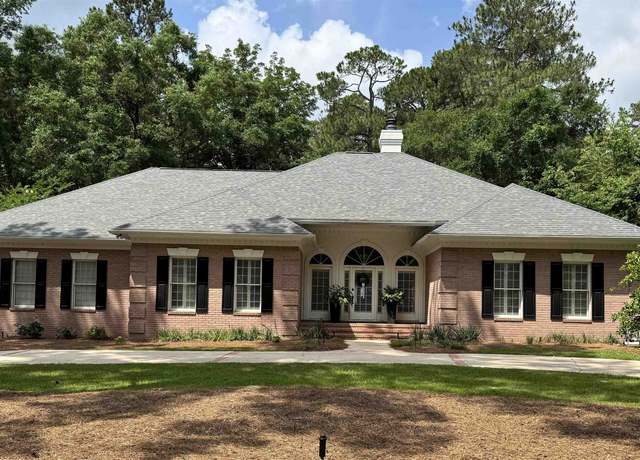 Property at 8555 Congressional Dr, Tallahassee, FL 32312, 4 beds, 3 baths