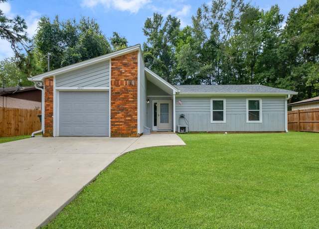 Property at 2929 Greenon Ln, Tallahassee, FL 32304, 3 beds, 2 baths
