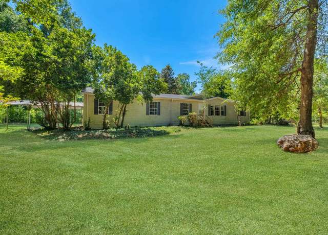 Property at 120 Wildflower Ln, Crawfordville, FL 32327, 4 beds, 2 baths