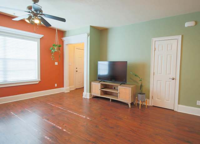 Property at 1974 Midyette Rd #1213, Tallahassee, FL 32301, 4 beds, 2.5 baths