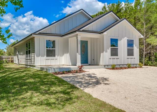 Property at 1666 Landing St, Carrabelle, FL 32322, 3 beds, 2 baths