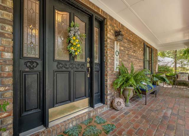 Property at 1681 Copperfield Cir, Tallahassee, FL 32312, 4 beds, 2.5 baths