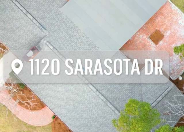 Property at 1120 Sarasota Dr, Tallahassee, FL 32301, 3 beds, 2 baths