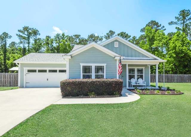 Property at 54 Parkcrest Ct, Crawfordville, FL 32327, 3 beds, 2 baths