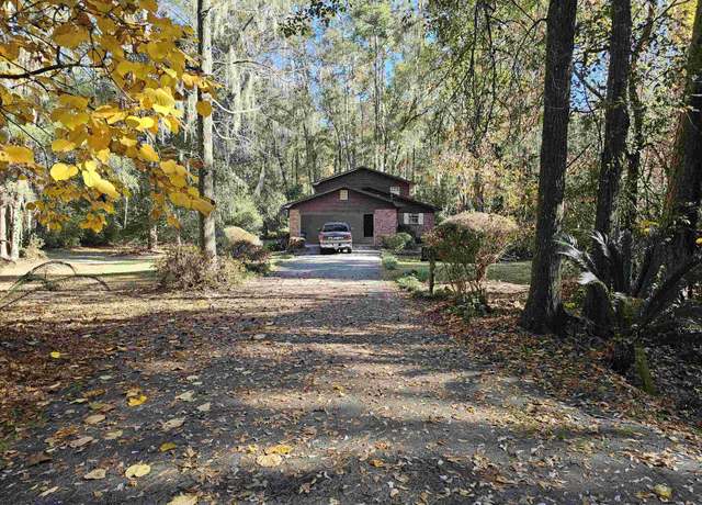 Property at 3429 Lakeshore Dr, Tallahassee, FL 32312, 3 beds, 2.5 baths