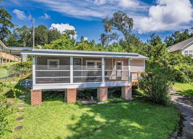 Property at 884 Talquin Ave, Quincy, FL 32351, 2 beds, 2 baths