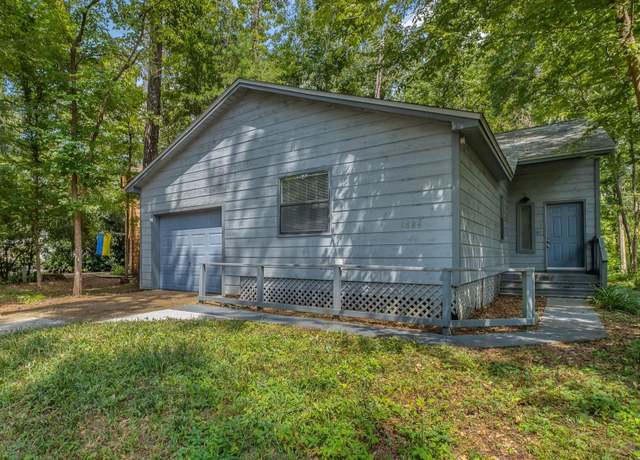 Property at 1684 Silverwood Dr, Tallahassee, FL 32301, 3 beds, 2 baths