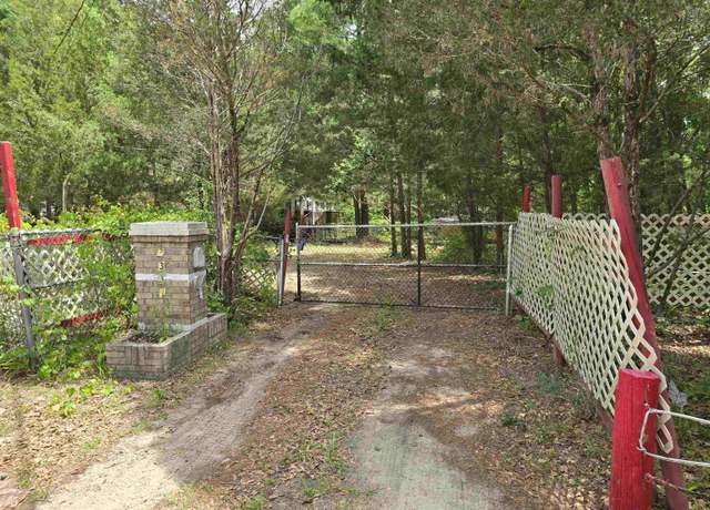 Property at 2339 Saturday Rd, Tallahassee, FL 32310, 4 beds, 2 baths