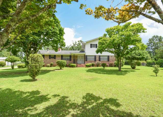 Property at 2432 Brookhaven Ct, Tallahassee, FL 32311, 5 beds, 2.5 baths