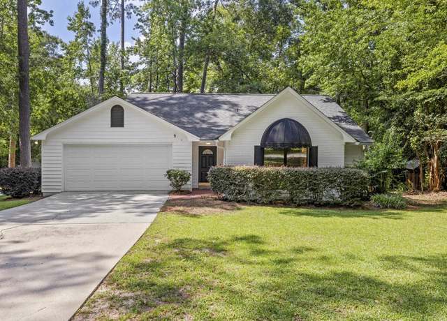 Property at 8352 Chickasaw Trl, Tallahassee, FL 32312, 3 beds, 2 baths