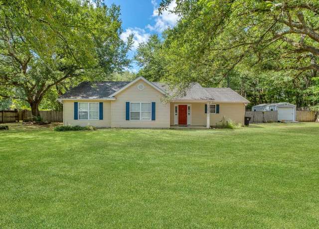 Property at 7079 John Wayne Ct, Tallahassee, FL 32305, 3 beds, 2 baths