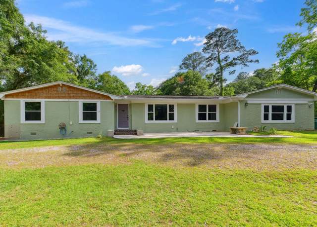 Property at 407 Locksley Ln, Tallahassee, FL 32312, 4 beds, 3 baths