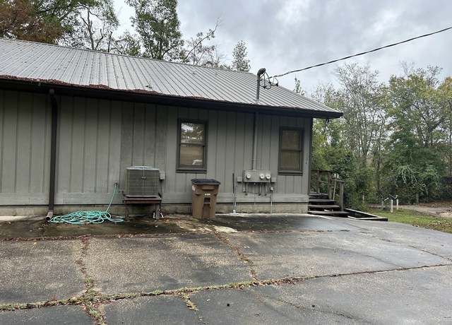 Property at 704 E Idlewood Dr Dr #1, Wewahitchka, FL 32465, 2 beds, 2 baths