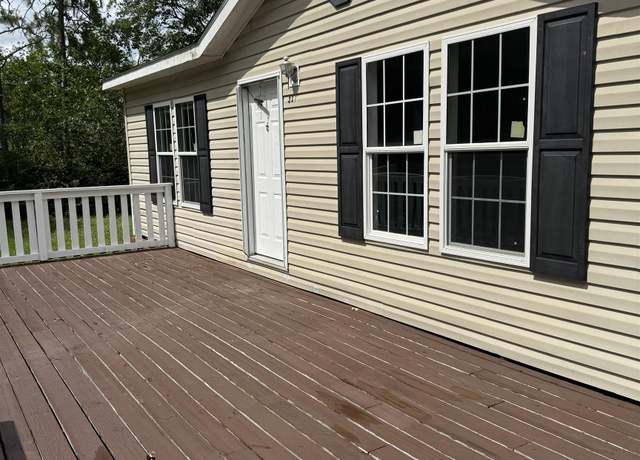 Property at 31 Jean Dr, Crawfordville, FL 32327, 4 beds, 2 baths