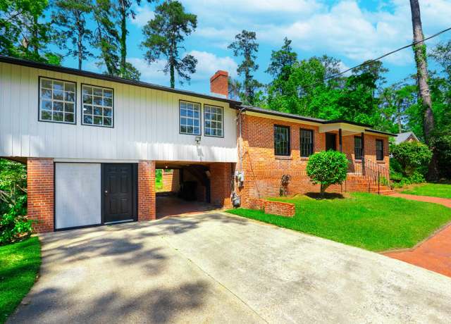 Property at 1024 Cherokee Dr, Tallahassee, FL 32301, 4 beds, 3 baths