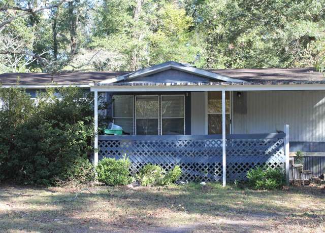 Property at 15 Catherine St, Crawfordville, FL 32327, 3 beds, 2 baths