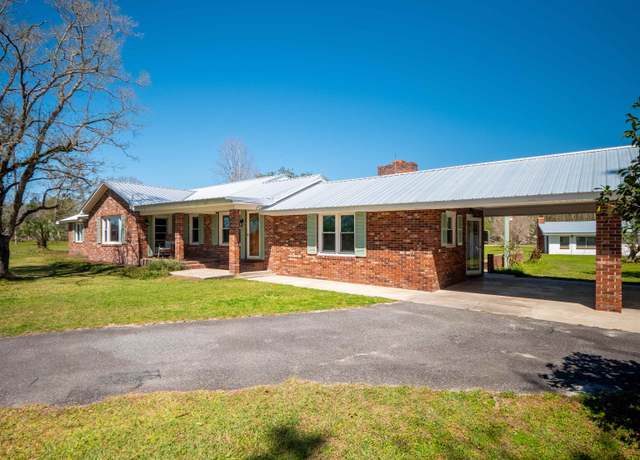 Property at 6753 E Us Hwy 90, Lee, FL 32059, 3 beds, 2.5 baths