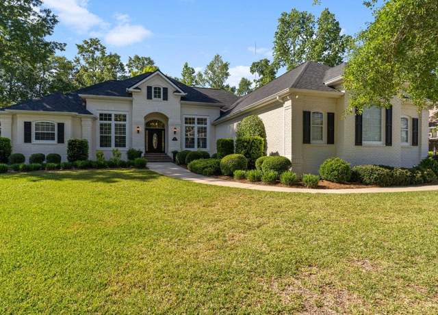 Property at 8198 Glenmore Dr, Tallahassee, FL 32312, 4 beds, 3.5 baths