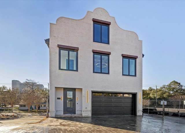Property at 275 S Franklin Blvd #4, Tallahassee, FL 32301, 3 beds, 3 baths