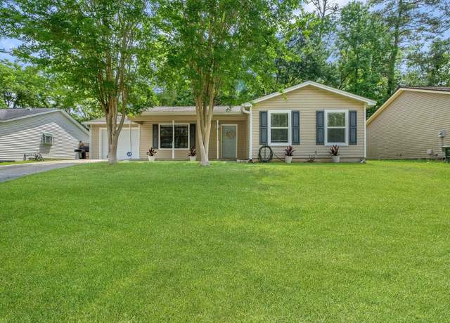 Property at 1457 Valley Green Dr, Tallahassee, FL 32303, 3 beds, 2 baths