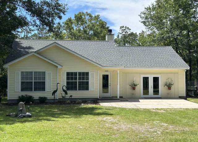 Property at 11 Green Rd, Sopchoppy, FL 32358, 3 beds, 2 baths