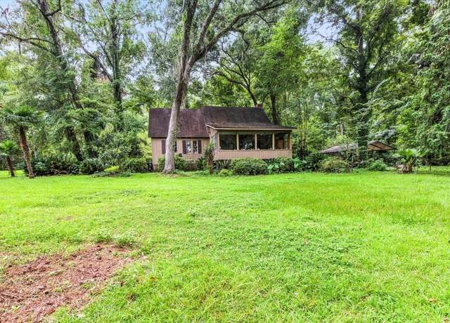Property at 5301 Gentle Breeze Dr, Tallahassee, FL 32309, 3 beds, 2 baths