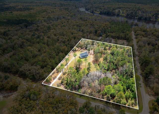 Property at 16311 Star Hill Rd, Tallahassee, FL 32310, 3 beds, 2.5 baths