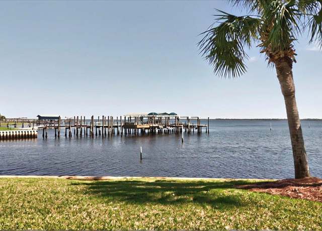 Property at 25 Mashes Sands Rd Unit D, Panacea, FL 32346, 3 beds, 2.5 baths