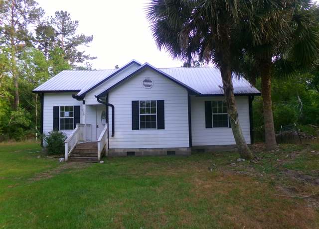 Property at 53 Greenleaf Ln, Crawfordville, FL 32327, 3 beds, 2 baths