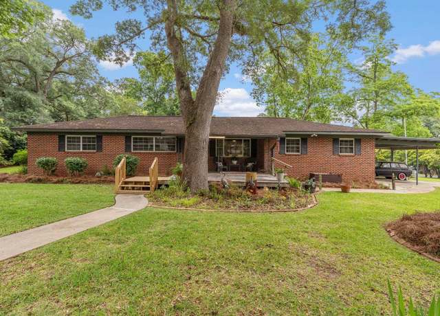 Property at 1221 Brandt Dr, Tallahassee, FL 32308, 3 beds, 2 baths