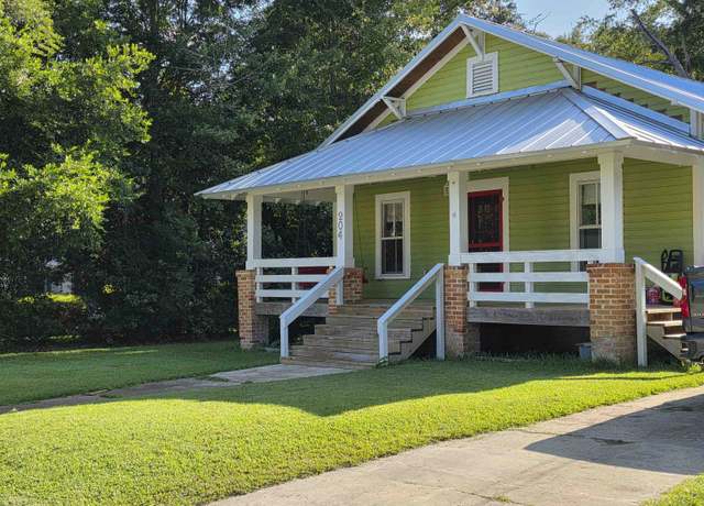 Property at 204 NE 3rd St, Havana, FL 32333, 2 beds, 1 bath