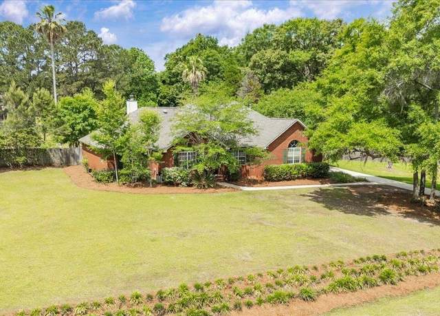 Property at 370 Milestone Dr, Tallahassee, FL 32312, 3 beds, 2 baths