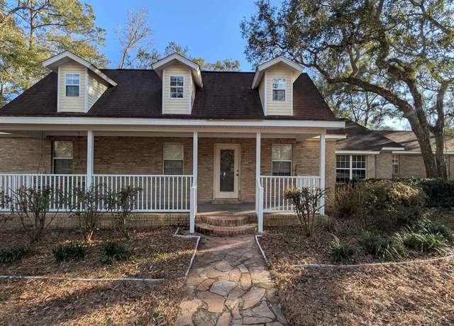 Property at 131 Carmel Ln, Crawfordville, FL 32327, 4 beds, 2.5 baths