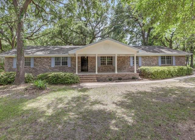 Property at 4593 Louvinia Ct, Tallahassee, FL 32311, 3 beds, 2 baths