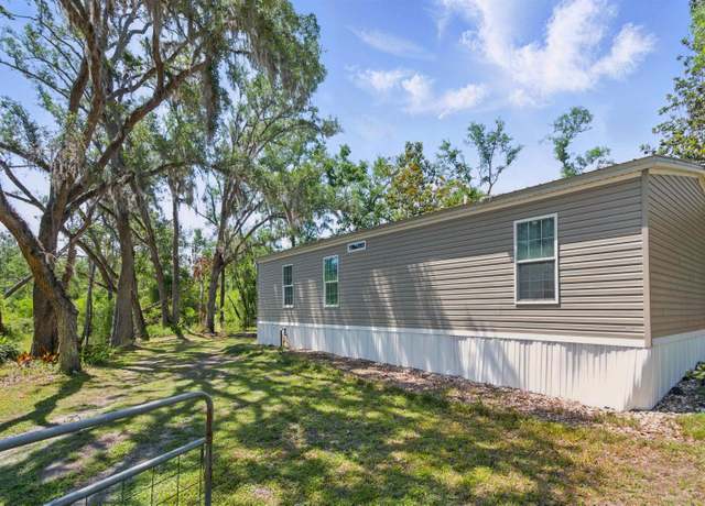 Property at 2411 Lonnie Houck Rd, Perry, FL 32348, 3 beds, 2 baths