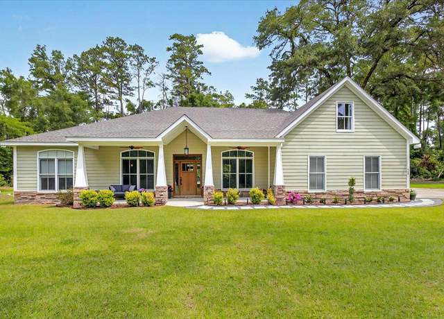 Property at 459 Oakwood Trl, Crawfordville, FL 32327, 4 beds, 3.5 baths