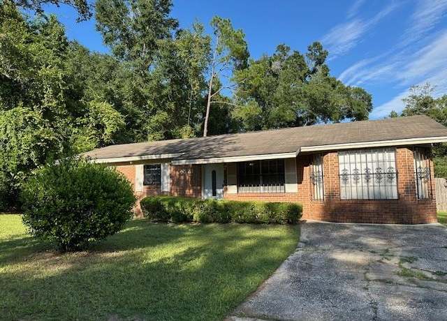 Property at 3521 Larkway St, Tallahassee, FL, 3 beds, 2 baths