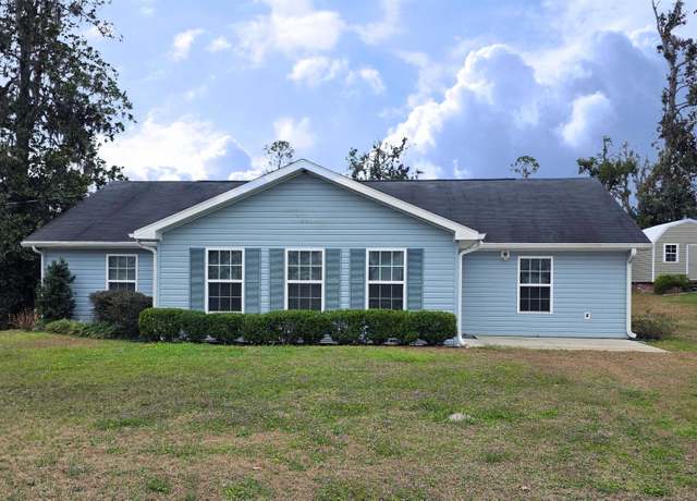 Property at 715 SE Lakeshore Dr, Madison, FL 32340, 3 beds, 2 baths