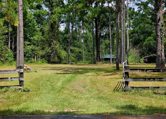 Property at 238 Winding Creek Ln, Quincy, FL 32351, 2 beds, 2 baths